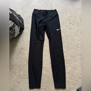 Black Nike drifit leggings